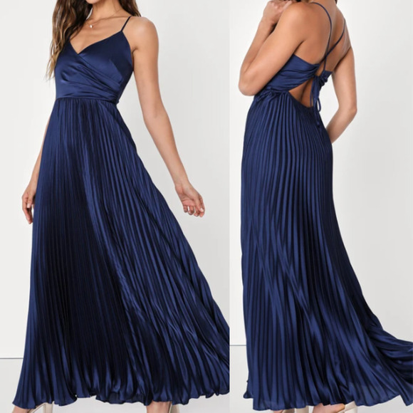 LULU'S XS Navy Blue Precious Sentiments Pleated Surplice Neck Maxi Dress NEW B29 - Picture 1 of 9